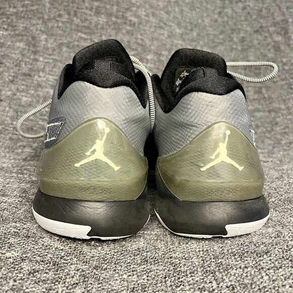 Nike Air Jordan CP3 VIII, Size 8 gray grey black, 684855-003, Chris Paul 2014 - Picture 8 of 14